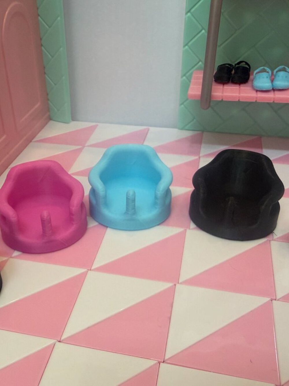 Bumbo Baby Seat for Mini Dolls | Mini ZURU Accessory - Set of 1 Baby Blue Color